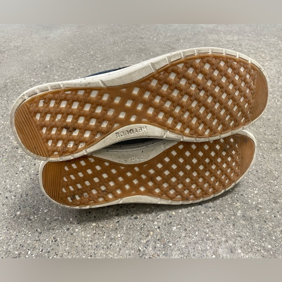 Gently Worn EUC Hey Dude Casual Welsh Ocean stylish comfortable shoes size 10 - Picture 13 of 16